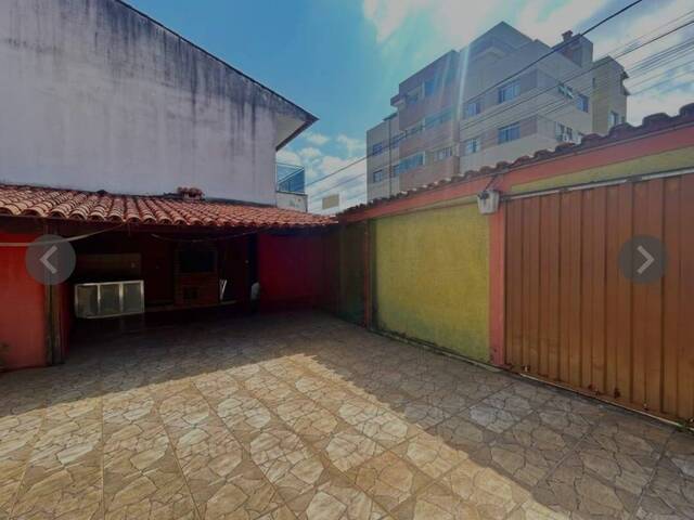 Casa para Venda em Contagem - 2