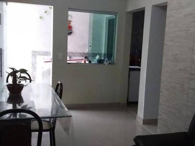 #05 - Casa para Venda em Contagem - MG