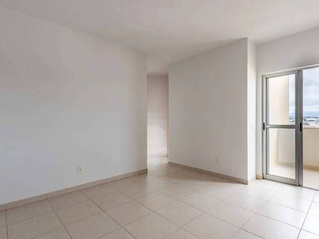 Apartamento para Venda em Contagem - 4