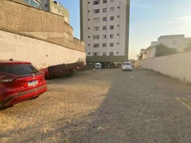 Apartamento para Venda em Contagem - 2
