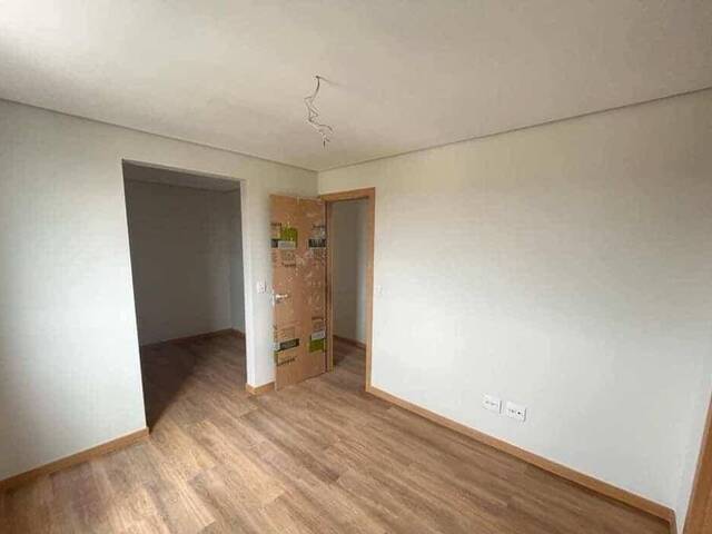 Apartamento para Venda em Contagem - 5