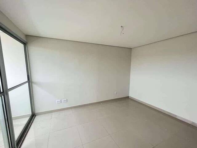 Apartamento para Venda em Contagem - 2