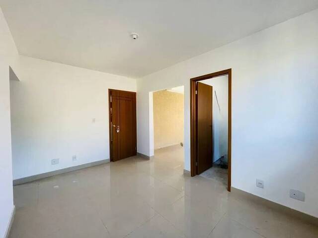 Apartamento para Venda em Contagem - 2