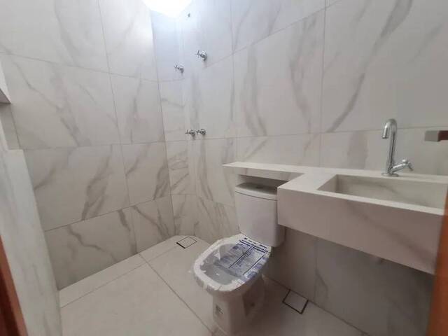 Casa para Venda em Contagem - 4