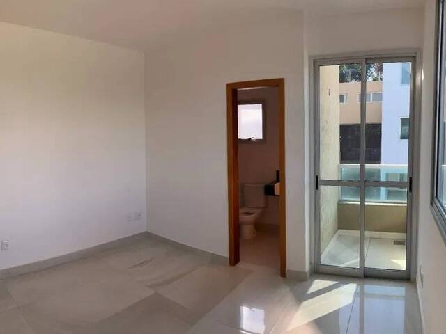 Casa para Venda em Contagem - 4