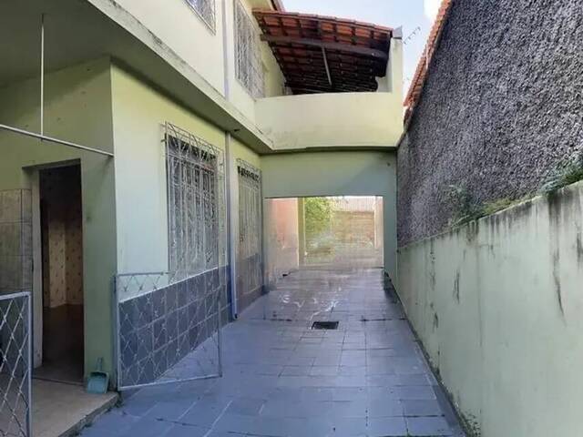 Casa para Venda em Contagem - 4