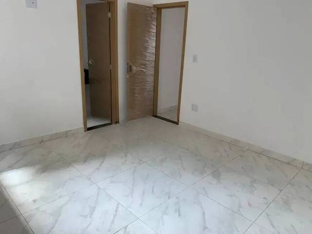 Casa para Venda em Contagem - 4