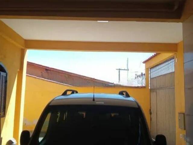 Casa para Venda em Contagem - 2