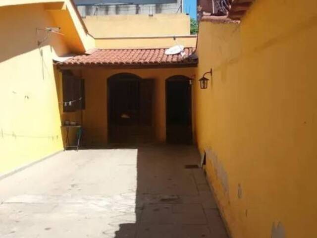 Casa para Venda em Contagem - 4