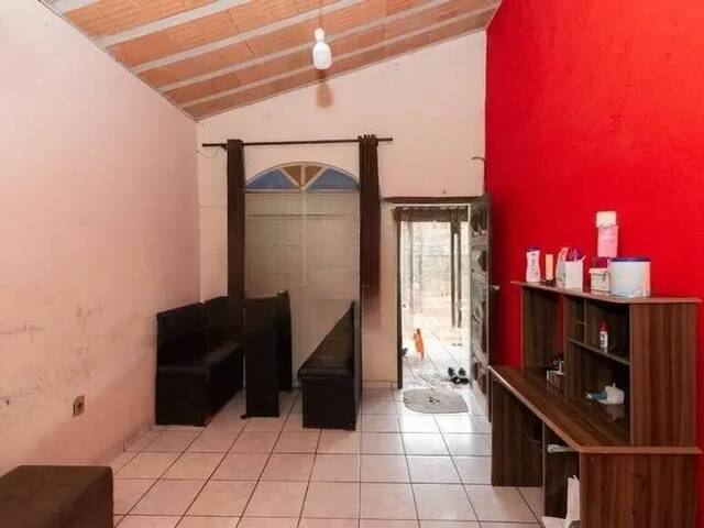 Casa para Venda em Contagem - 4